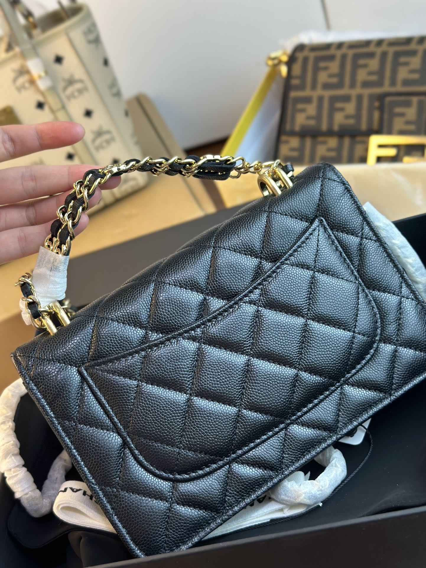 CHANEL 22K