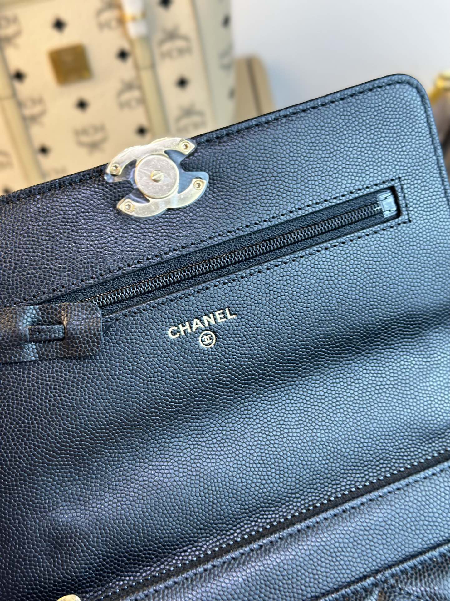 CHANEL 22K