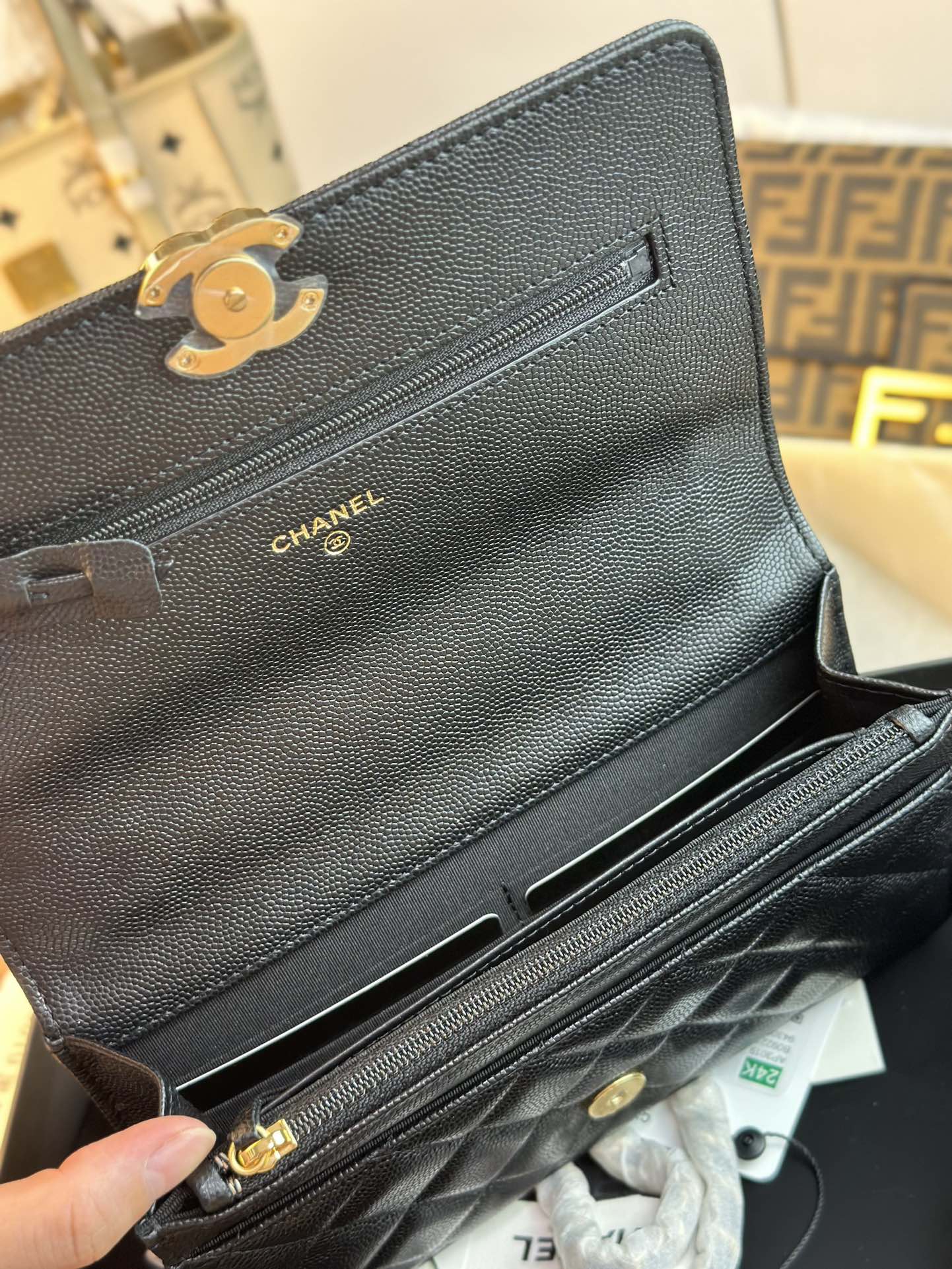 CHANEL 22K