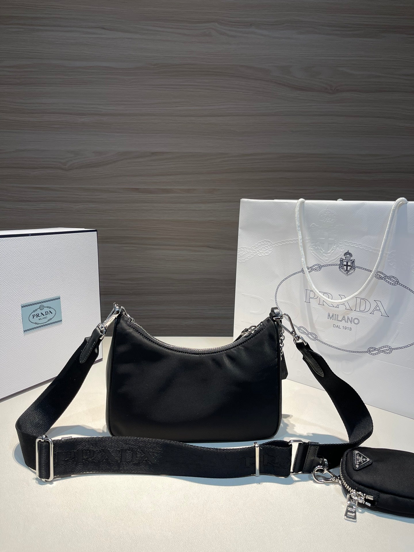 PRADA/3-in-1 shoulder bag/chain bag/hobo bag