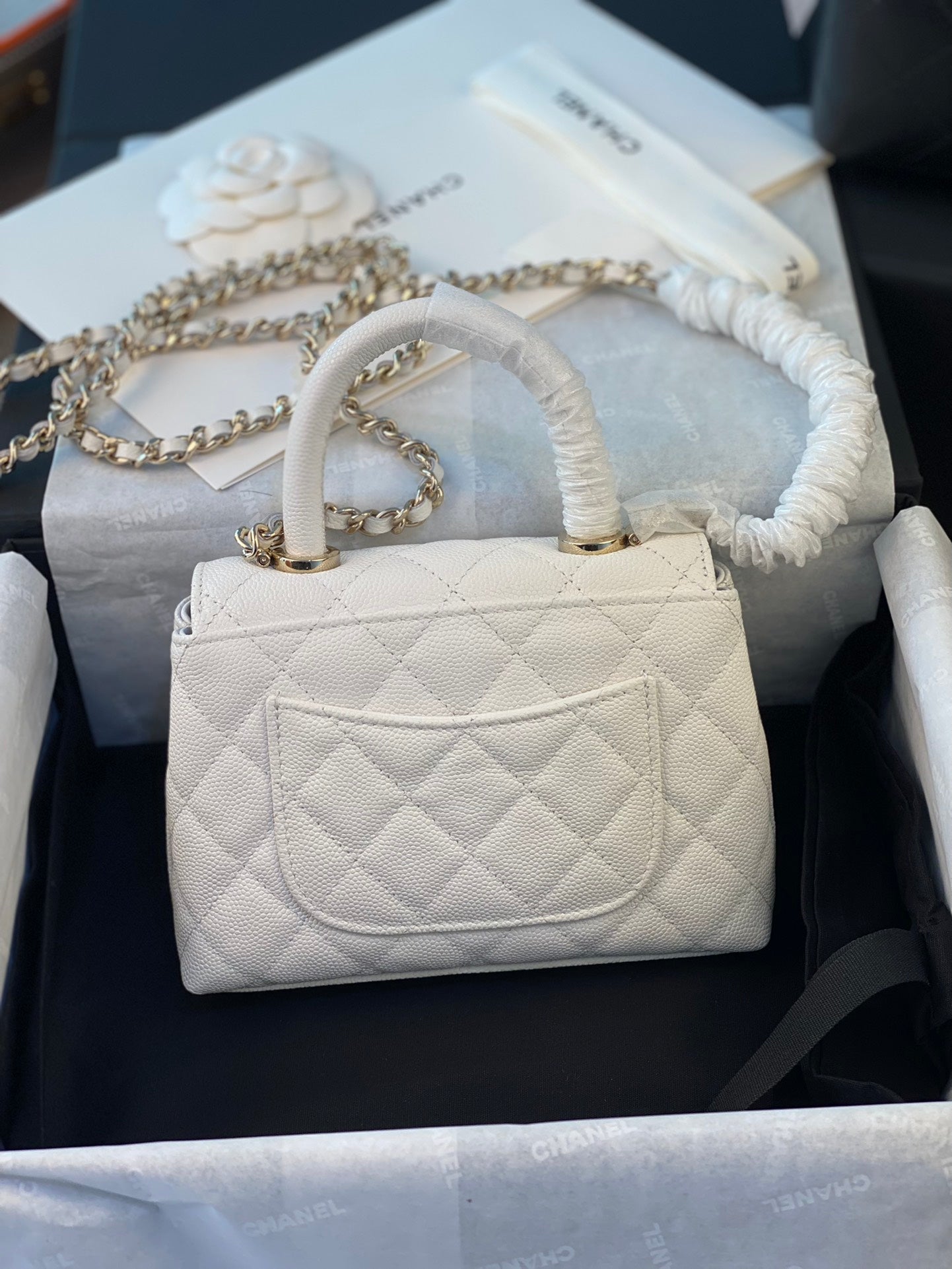 CHANEL 24K COCO handle
