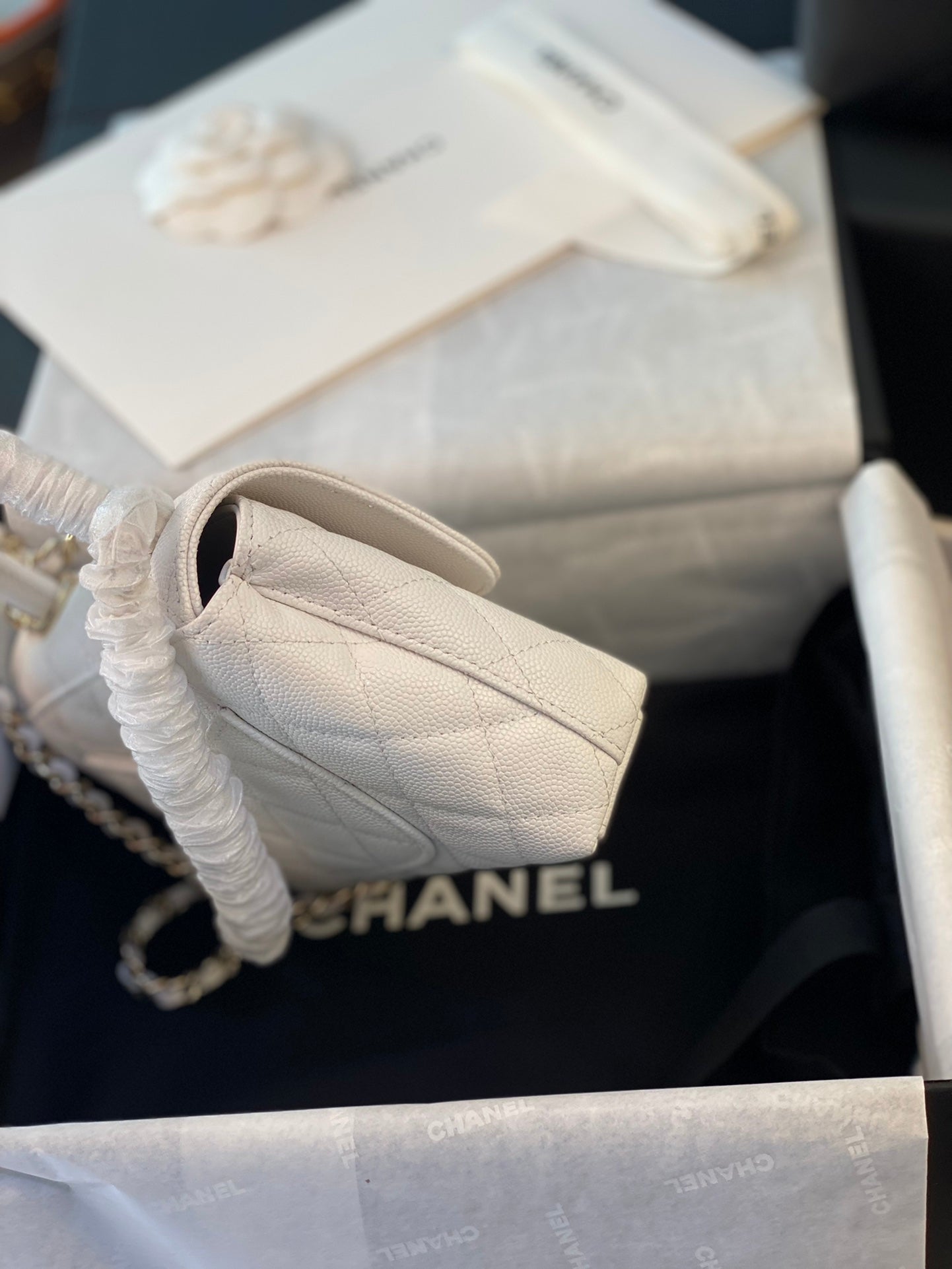 CHANEL 24K COCO handle