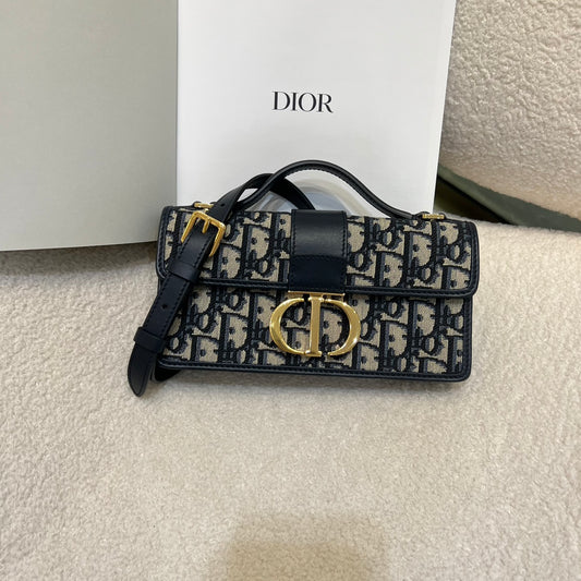 DIOR Miss Montaigne