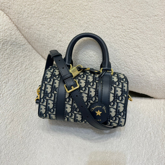 Dior 𝗚𝗥𝗢𝗢𝗩𝗘 20
