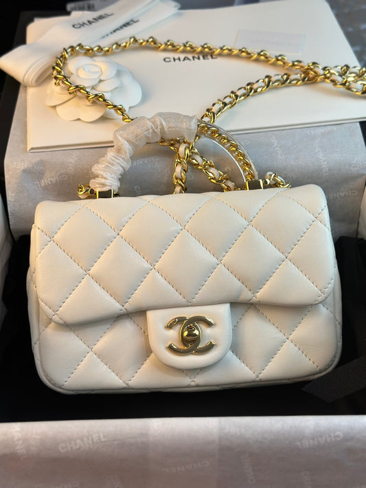 CHANEL 24s