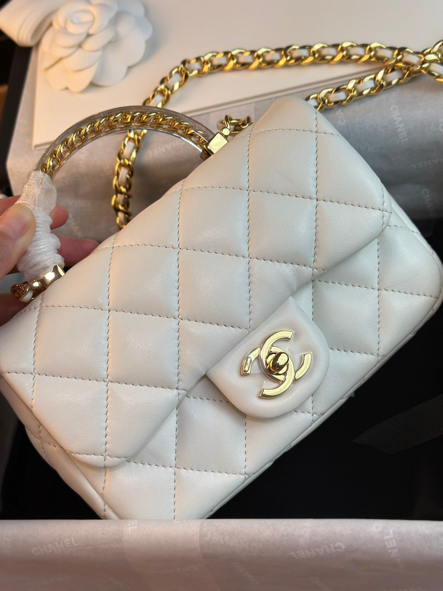 CHANEL 24s