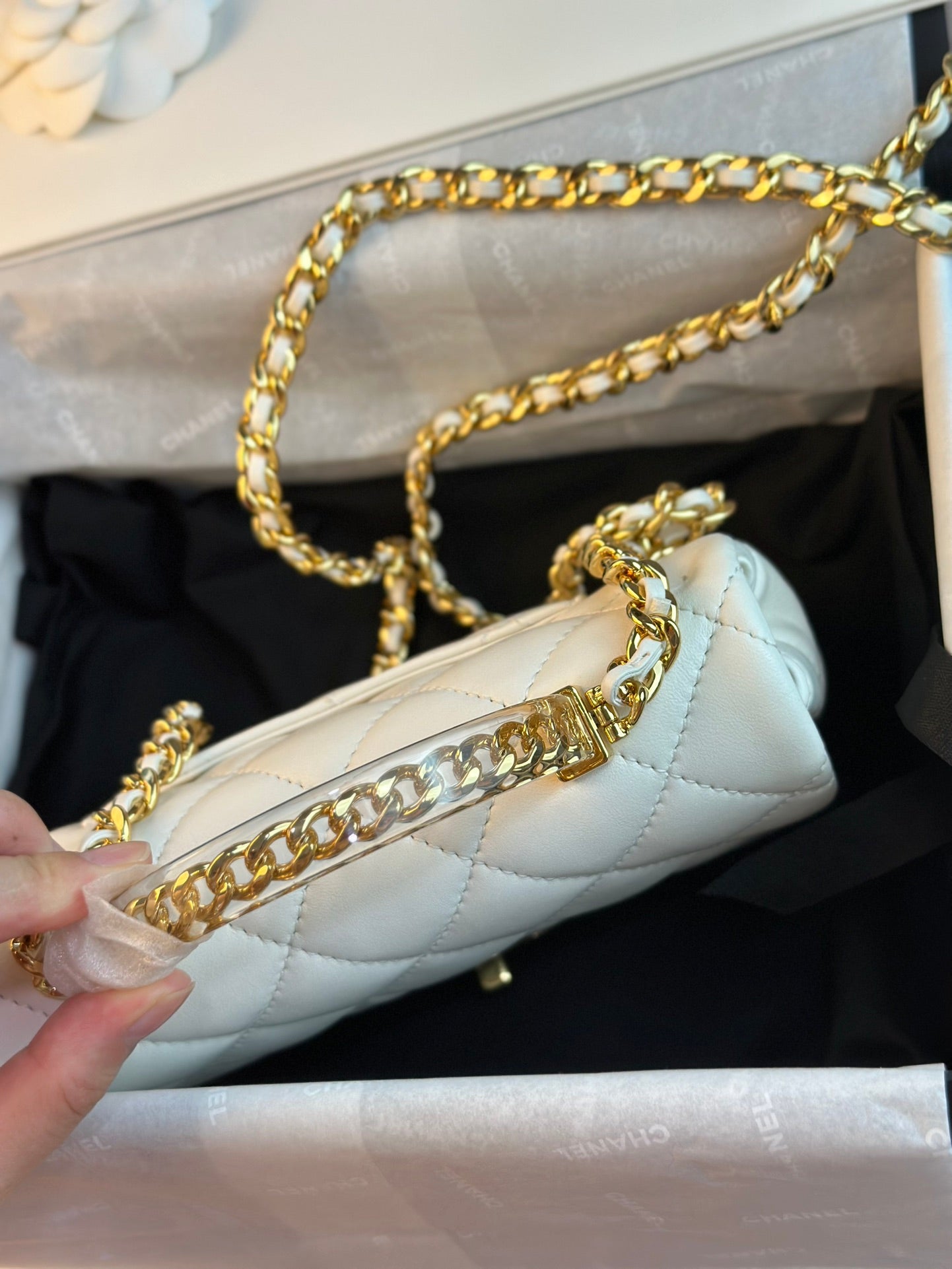 CHANEL 24s