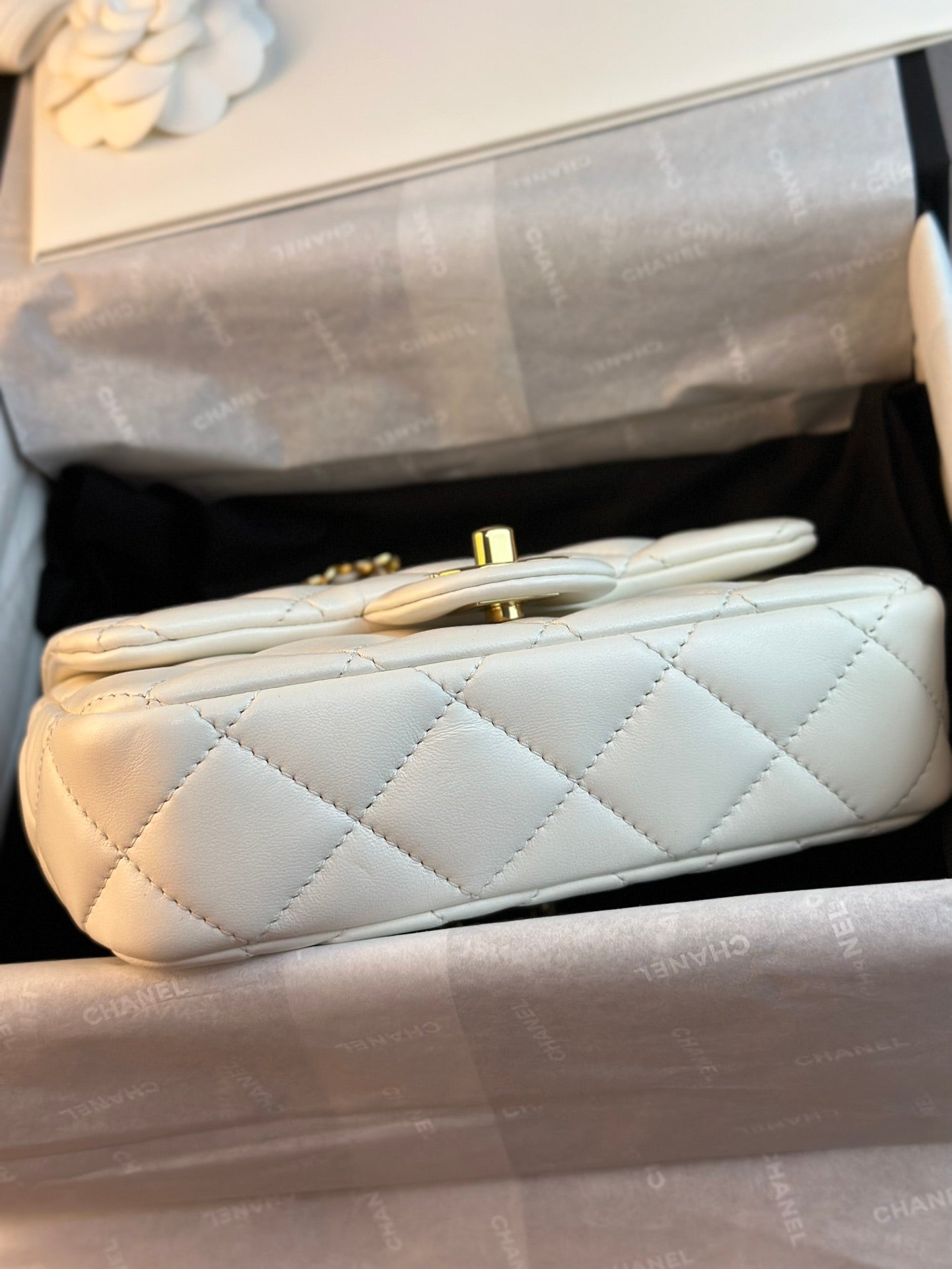 CHANEL 24s