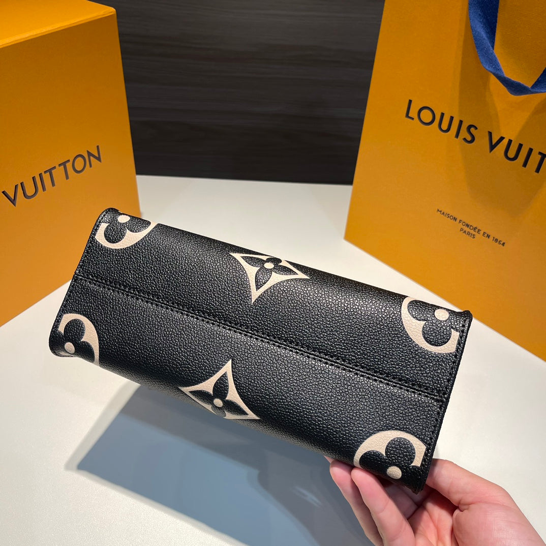Louis Vuitton/ On the go / Small / Tote bag / Black * Beige