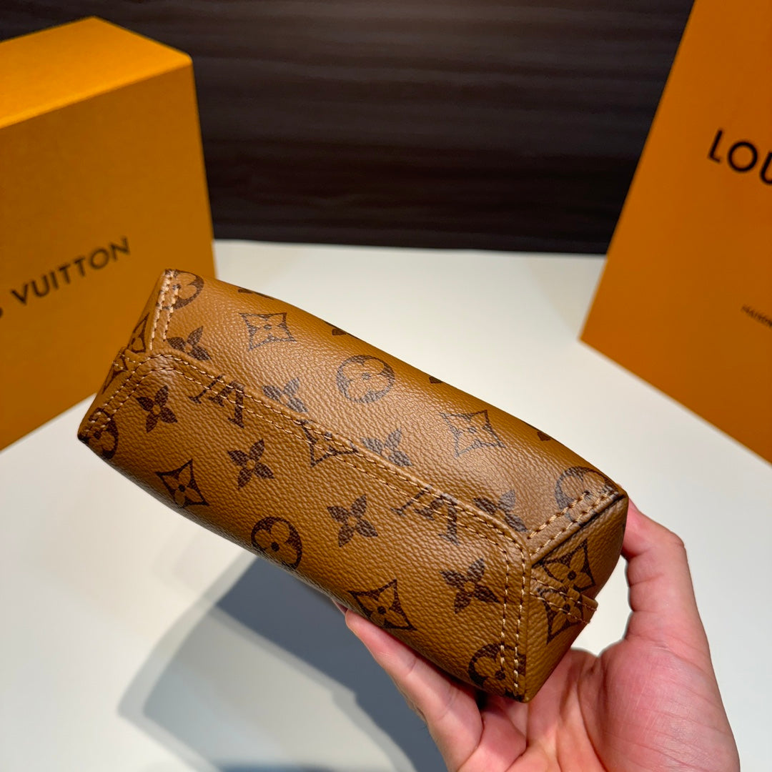 LOUIS VUITTON/ Atlantis BB/ Cowhide leather/ Shoulder and crossbody handbag/ Small size/ Ladies brown