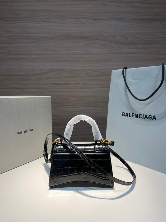 Balenciaga/hourglass/ gold buckle/ crocodile leather/ small size/ ladies'/ black